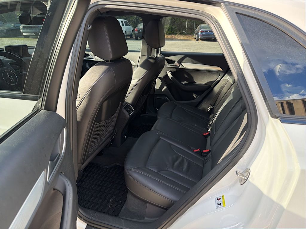 Thumbnail: 2018 Audi Q3 - 8