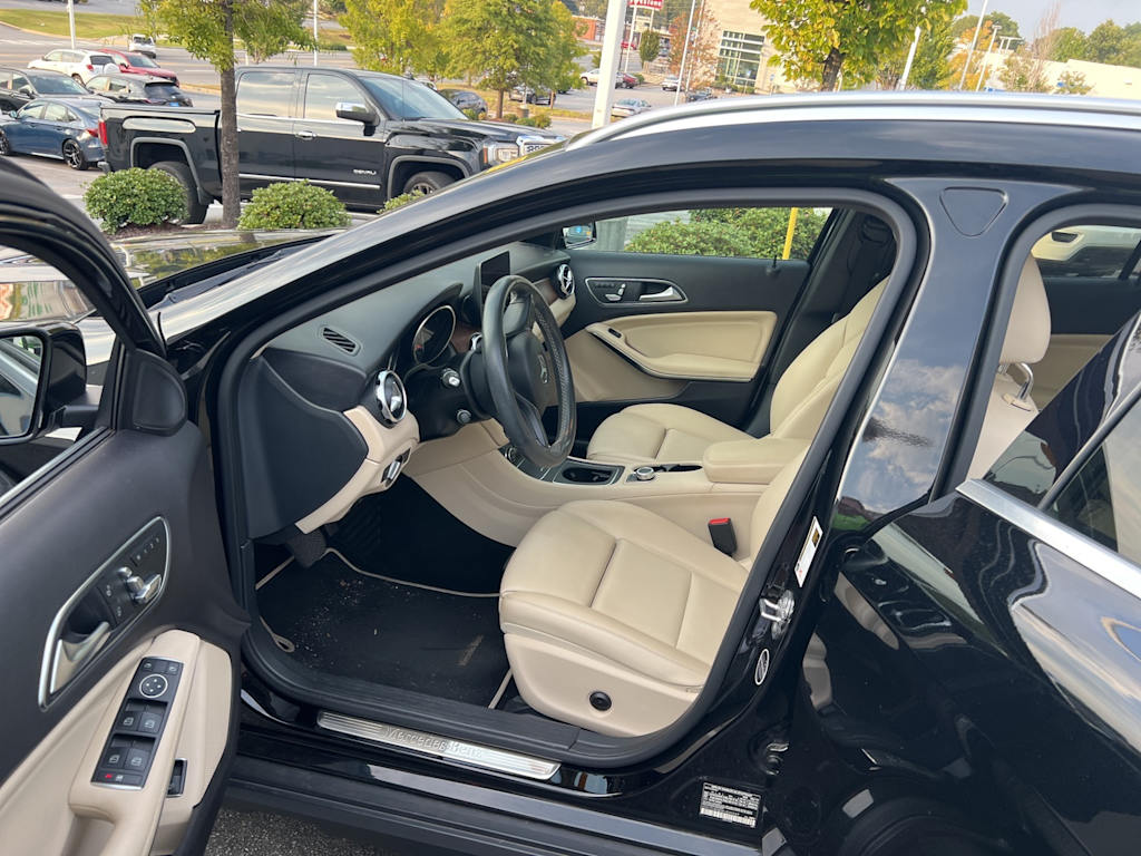 Thumbnail: 2019 Mercedes-Benz GLA - 7