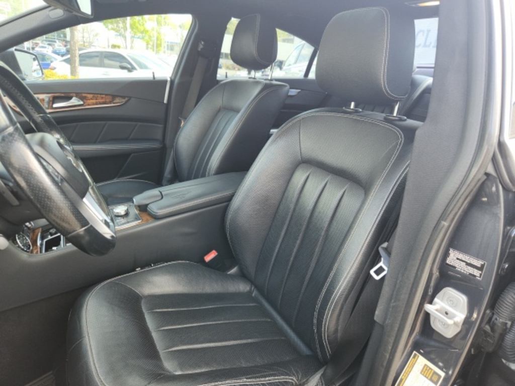 Thumbnail: 2013 Mercedes-Benz CLS - 6