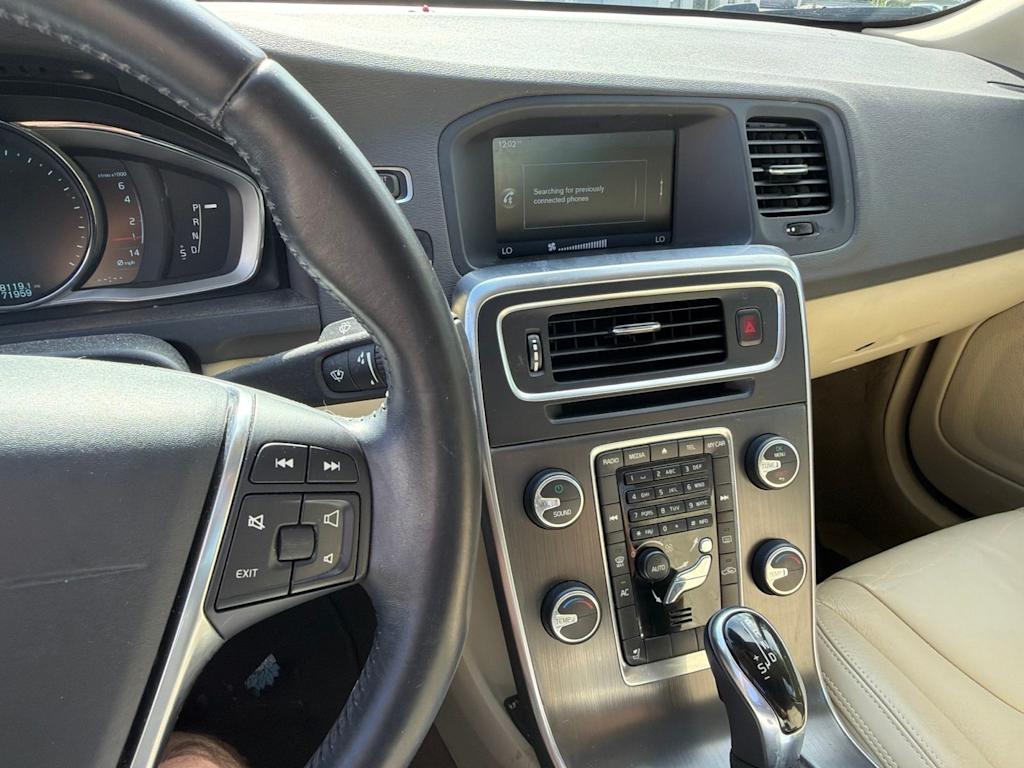Thumbnail: 2014 Volvo S60 - 2