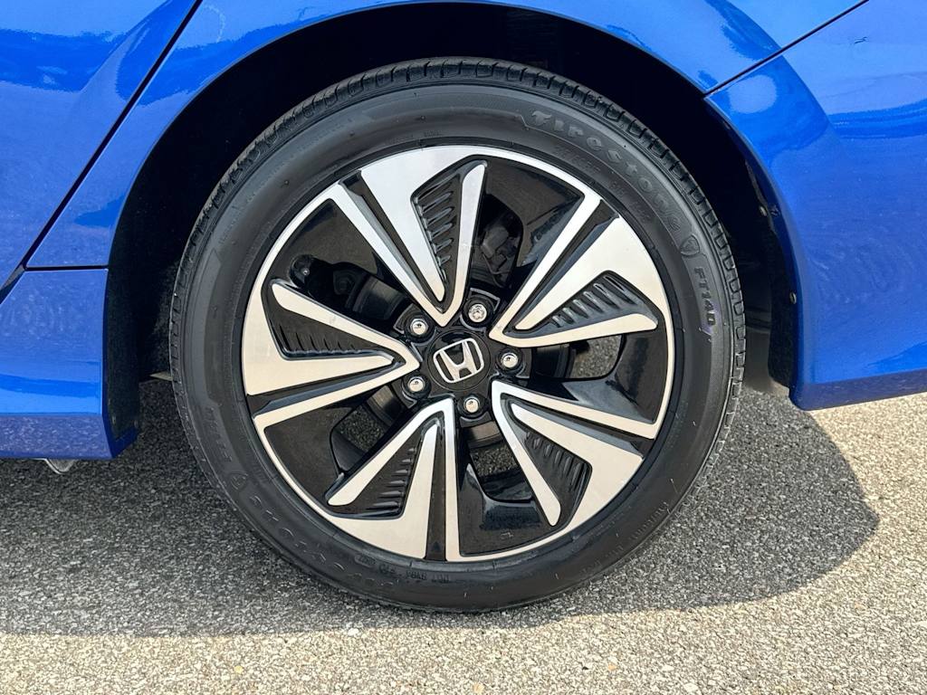 Thumbnail: 2016 Honda Civic - 8