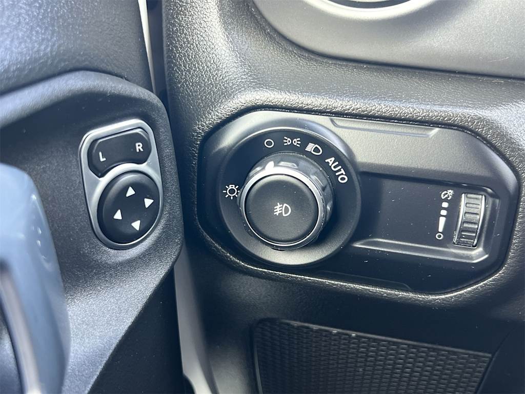 Thumbnail: 2023 Jeep Wrangler - 26