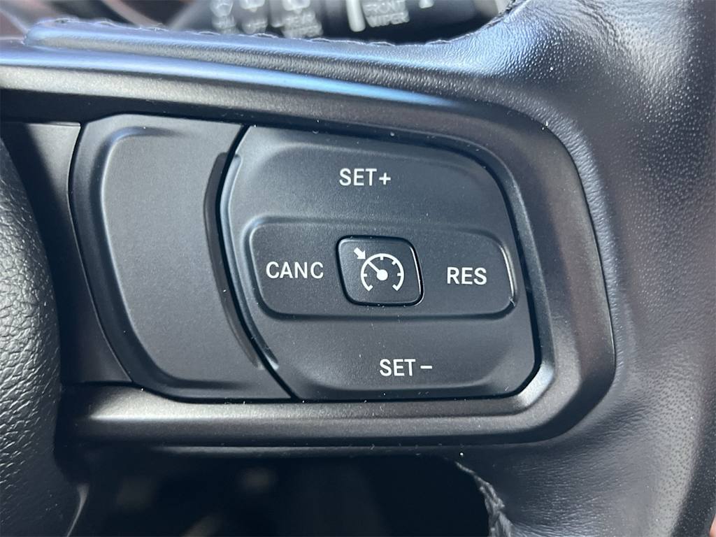 Thumbnail: 2023 Jeep Wrangler - 31