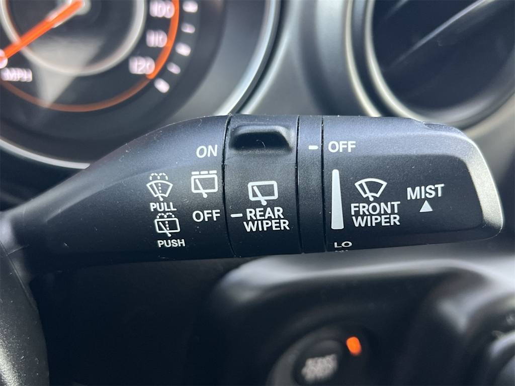 Thumbnail: 2023 Jeep Wrangler - 32