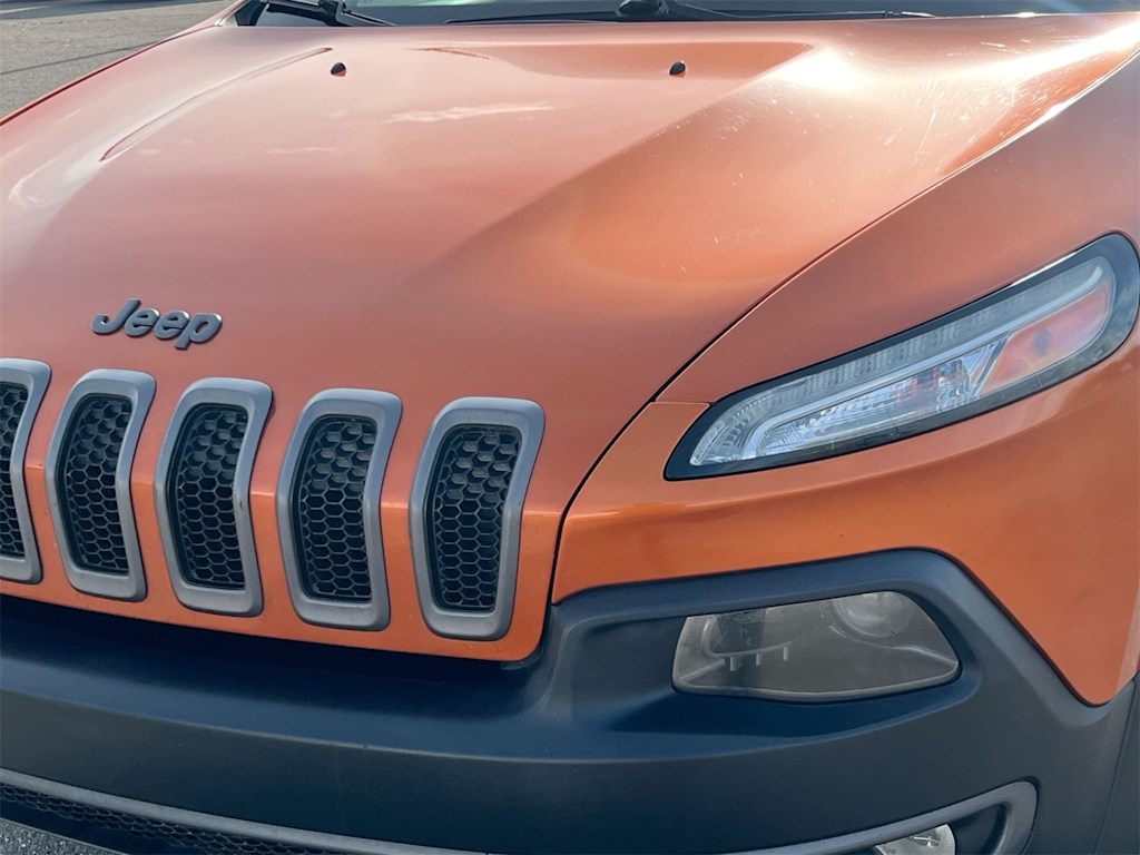Thumbnail: 2015 Jeep Cherokee - 23