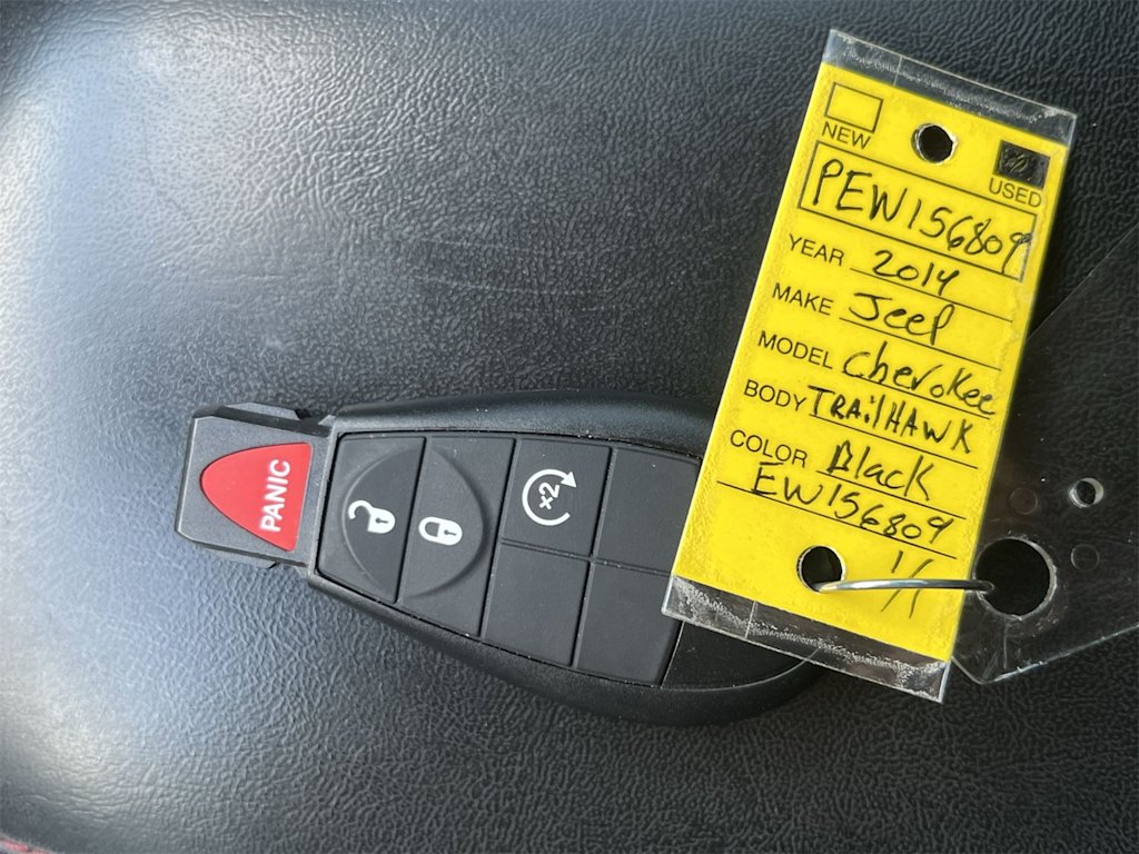 Thumbnail: 2014 Jeep Cherokee - 16