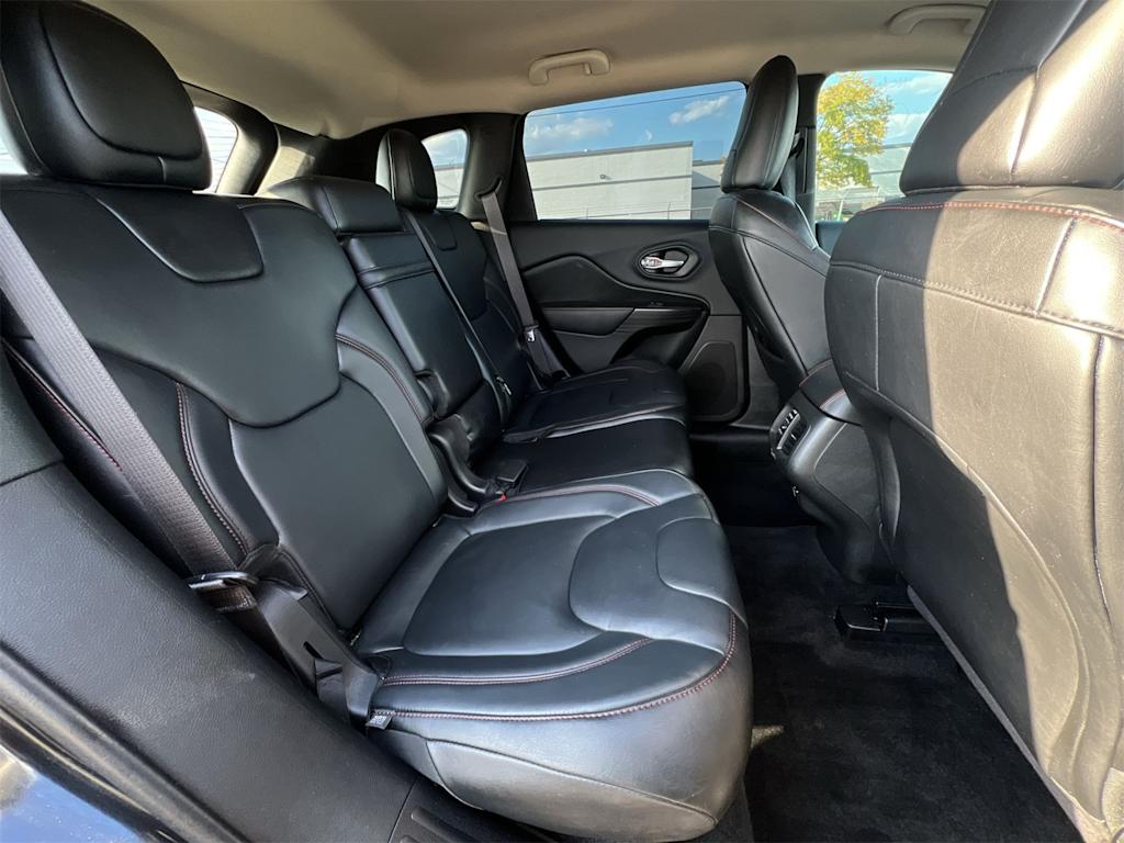 Thumbnail: 2014 Jeep Cherokee - 26