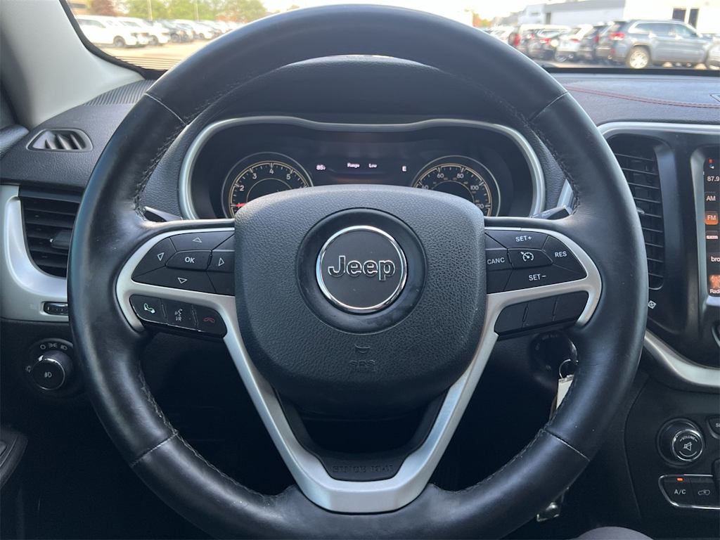 Thumbnail: 2014 Jeep Cherokee - 9