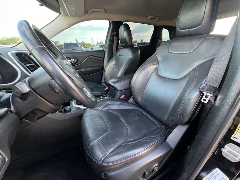 Thumbnail: 2014 Jeep Cherokee - 11