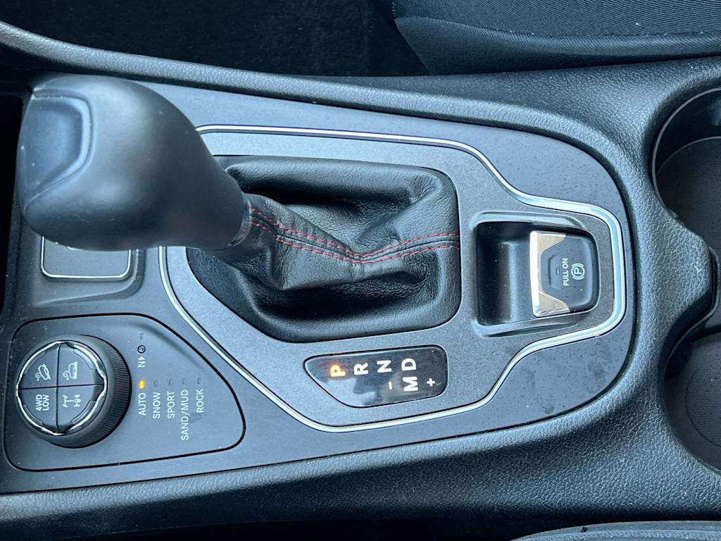 Thumbnail: 2019 Jeep Cherokee - 36