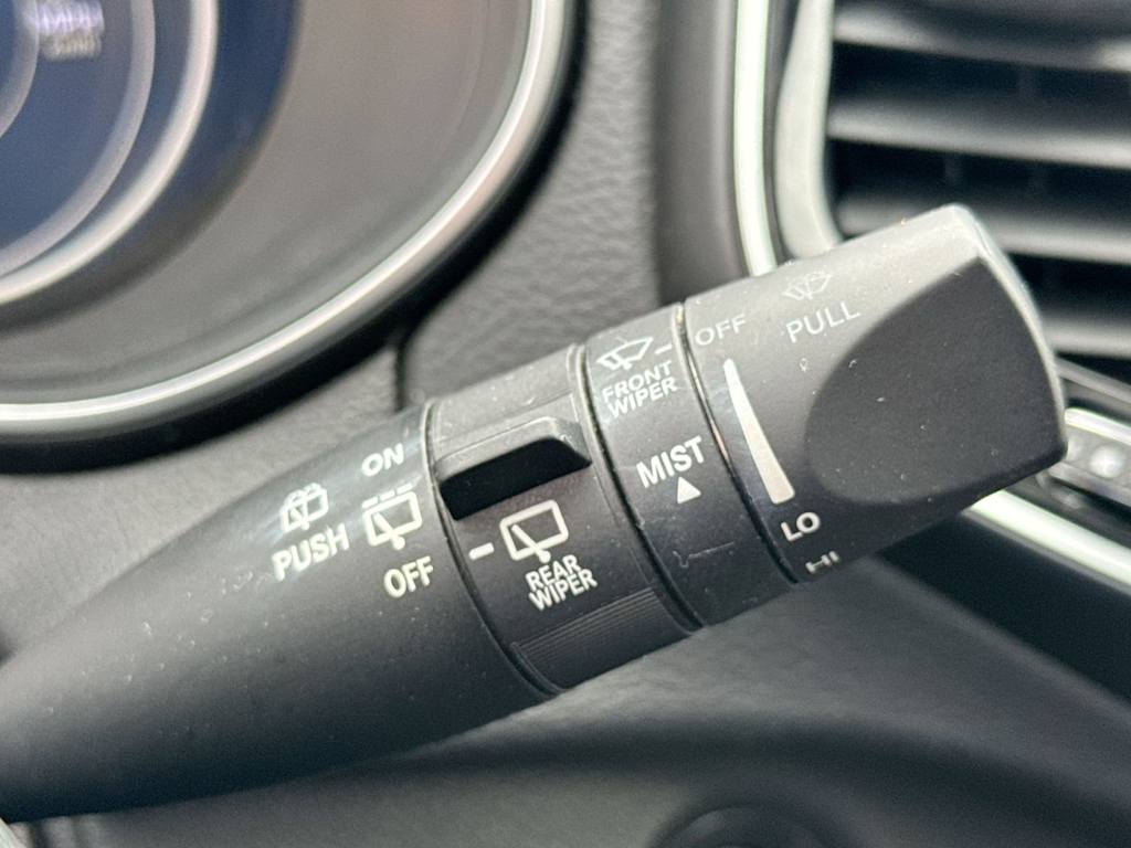 Thumbnail: 2019 Jeep Cherokee - 22