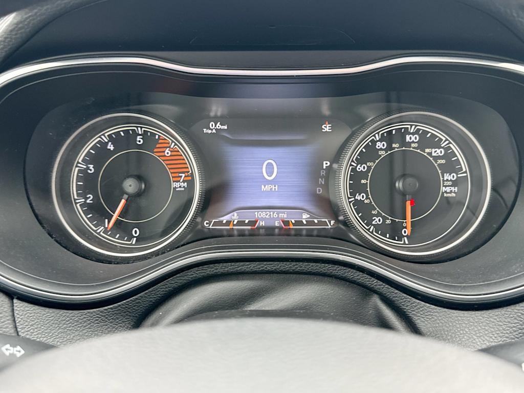 Thumbnail: 2019 Jeep Cherokee - 9