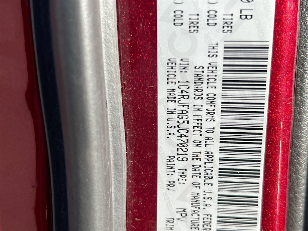 Thumbnail: 2018 Jeep Grand Cherokee - 17