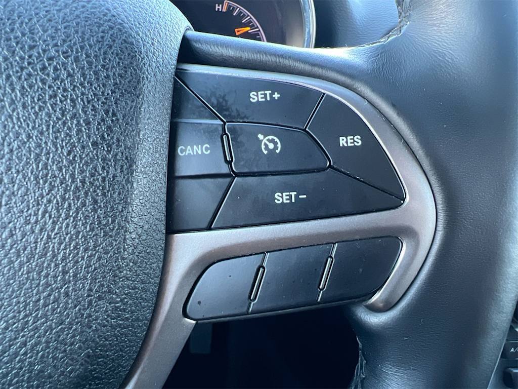 Thumbnail: 2018 Jeep Grand Cherokee - 31