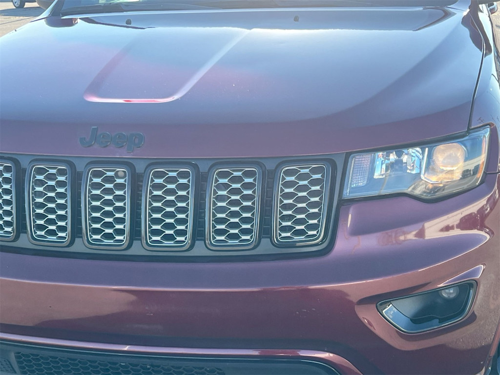 Thumbnail: 2018 Jeep Grand Cherokee - 5