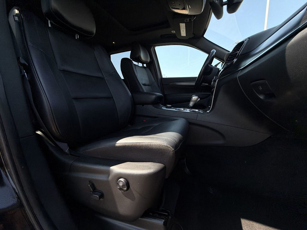 Thumbnail: 2022 Jeep Grand Cherokee - 28