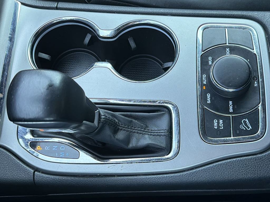 Thumbnail: 2022 Jeep Grand Cherokee - 14