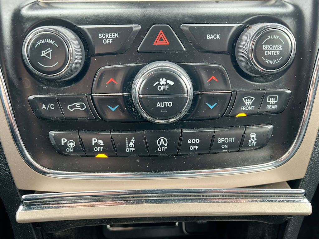 Thumbnail: 2017 Jeep Grand Cherokee - 32