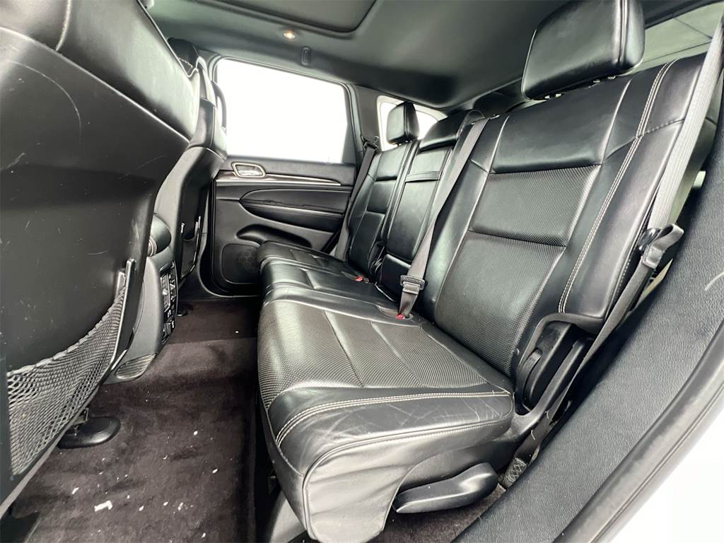 Thumbnail: 2017 Jeep Grand Cherokee - 26