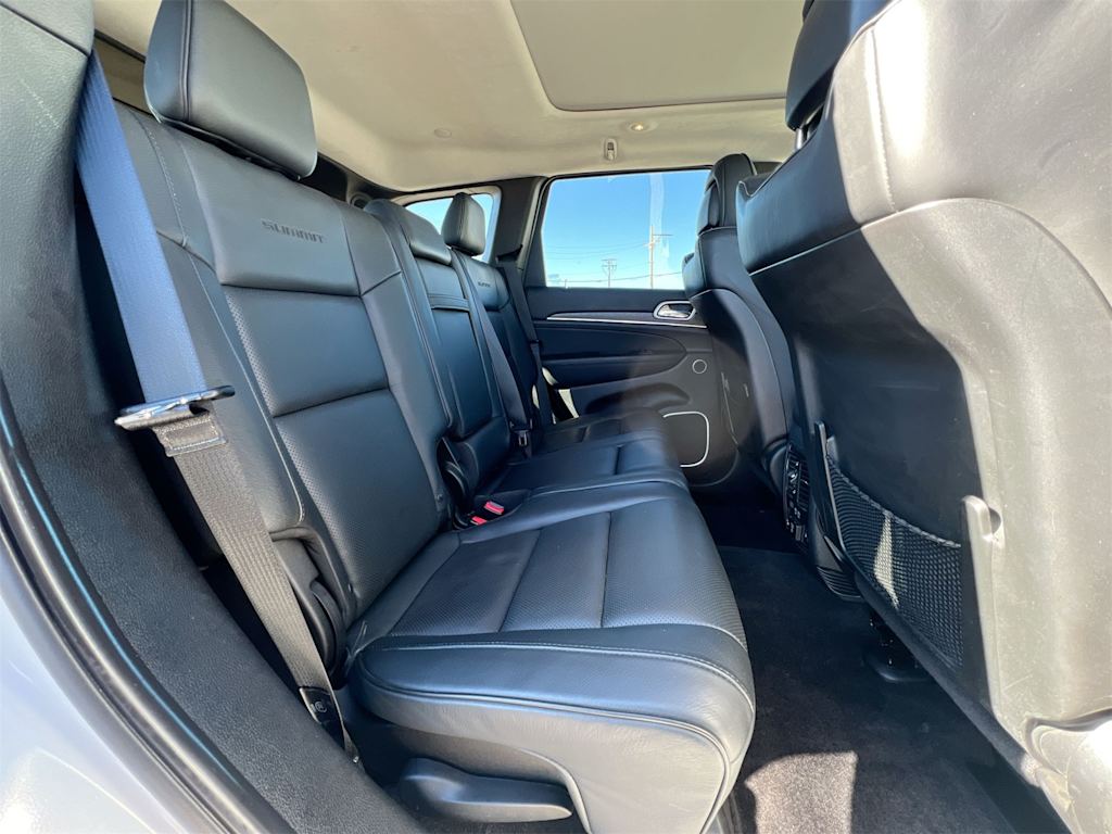 Thumbnail: 2018 Jeep Grand Cherokee - 28