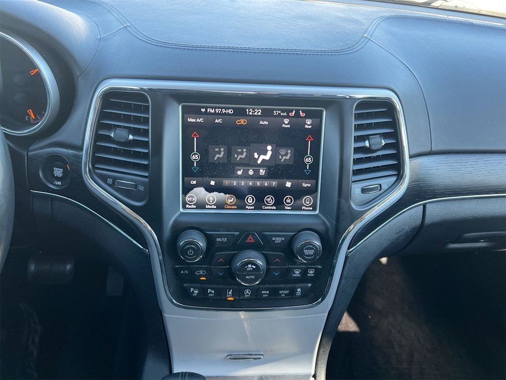 Thumbnail: 2018 Jeep Grand Cherokee - 12