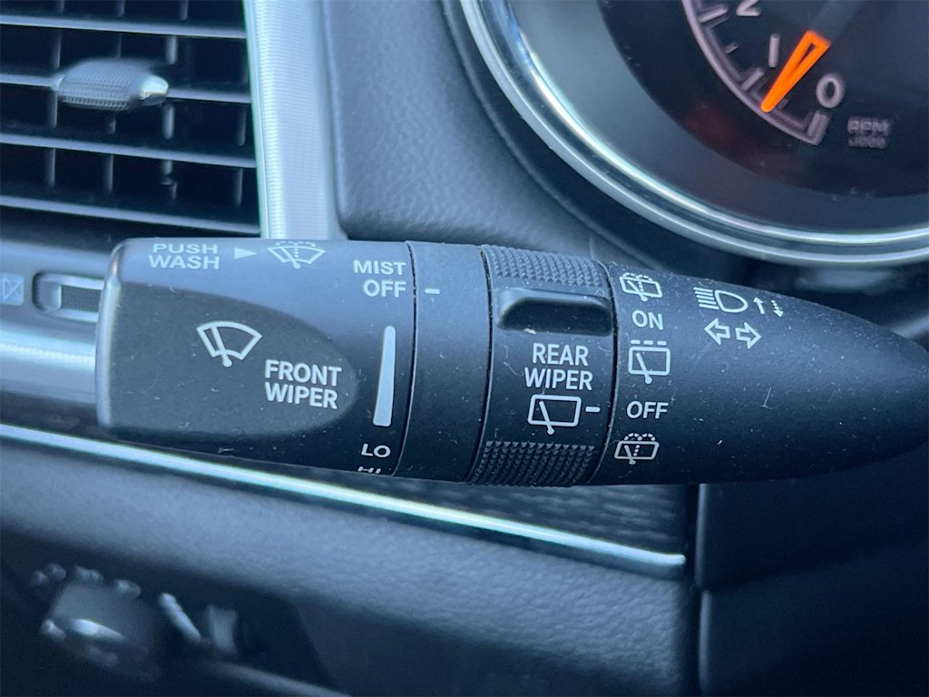 Thumbnail: 2018 Jeep Grand Cherokee - 32