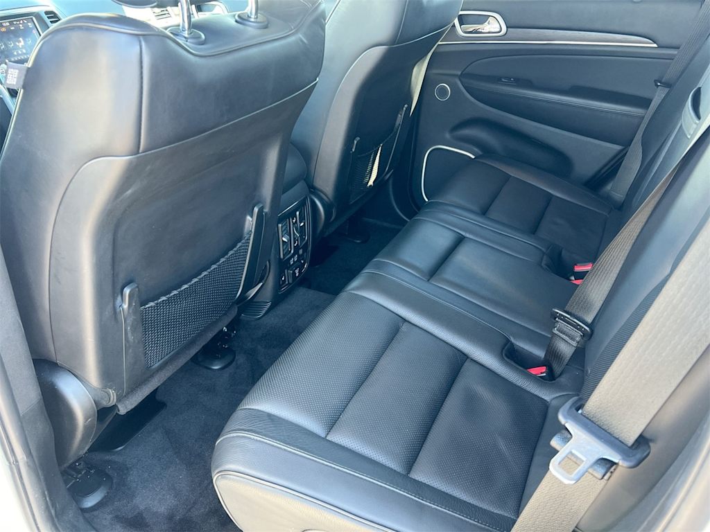 Thumbnail: 2018 Jeep Grand Cherokee - 11