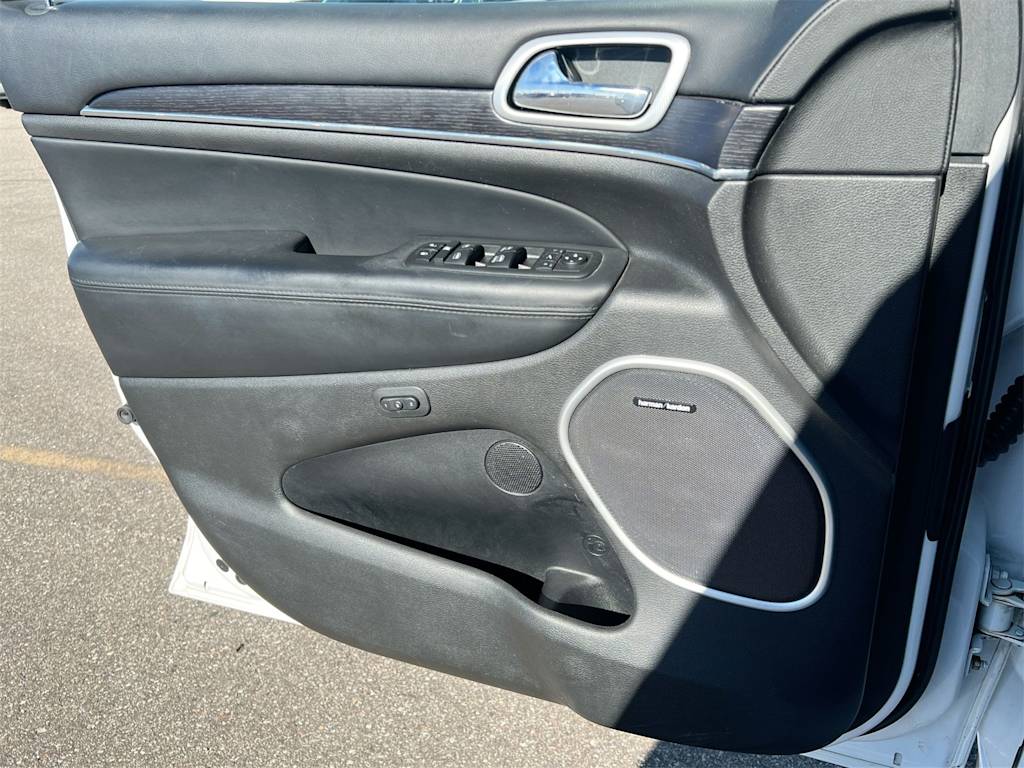 Thumbnail: 2018 Jeep Grand Cherokee - 34