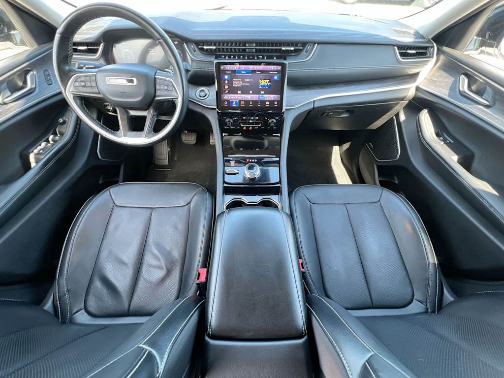 Thumbnail: 2022 Jeep Grand Cherokee L - 2