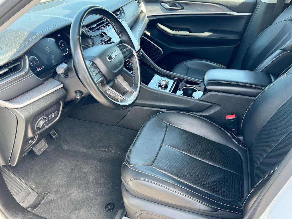 Thumbnail: 2022 Jeep Grand Cherokee L - 9