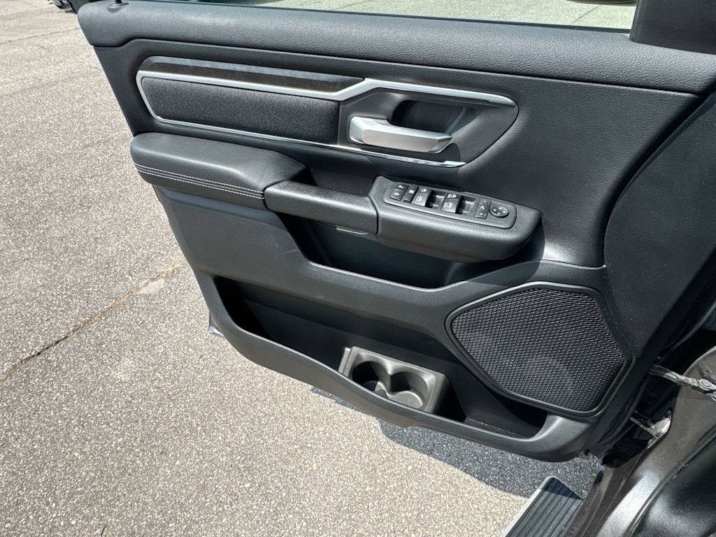Thumbnail: 2019 RAM 1500 - 33
