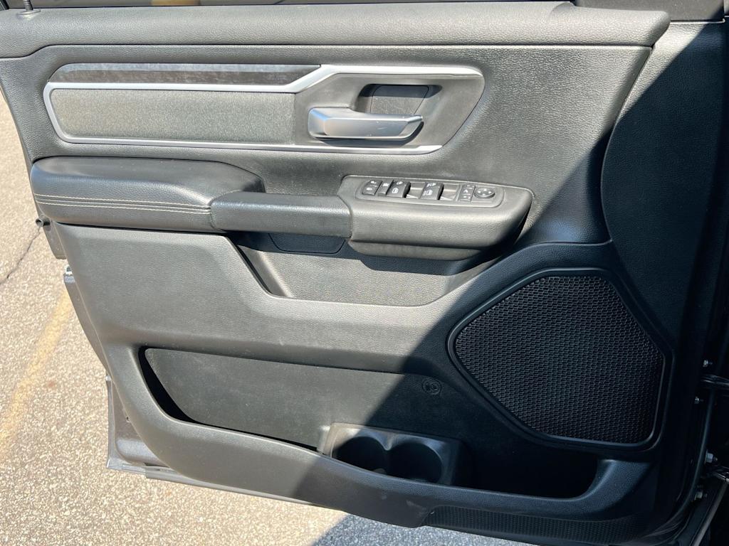 Thumbnail: 2021 RAM 1500 - 33