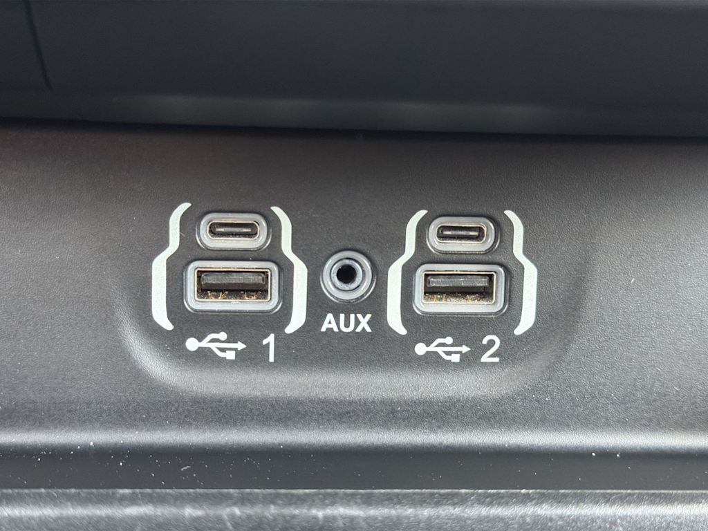 Thumbnail: 2020 RAM 1500 - 32