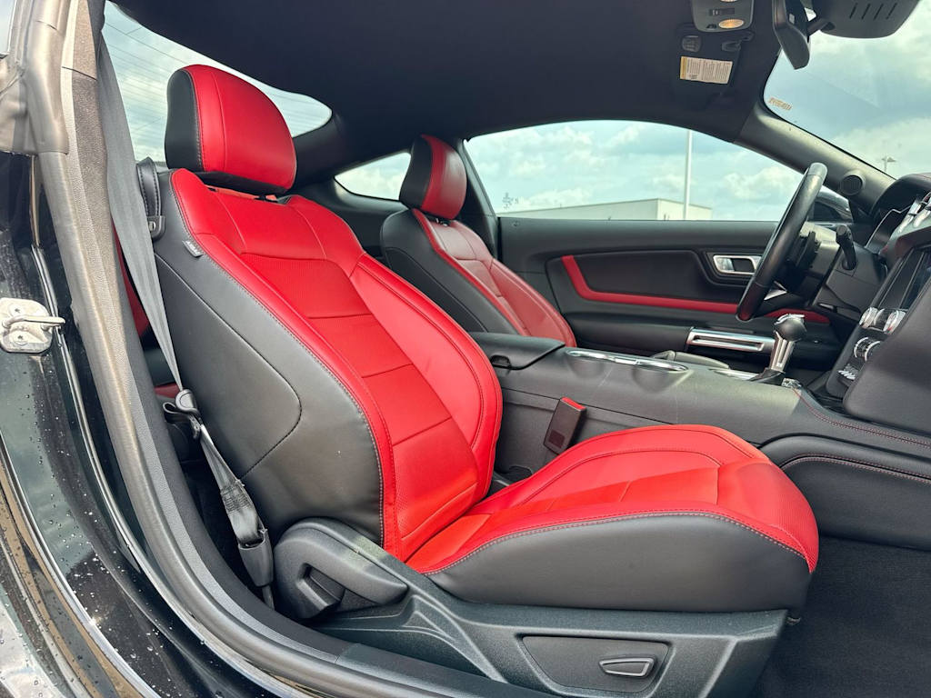 Thumbnail: 2022 Ford Mustang - 28