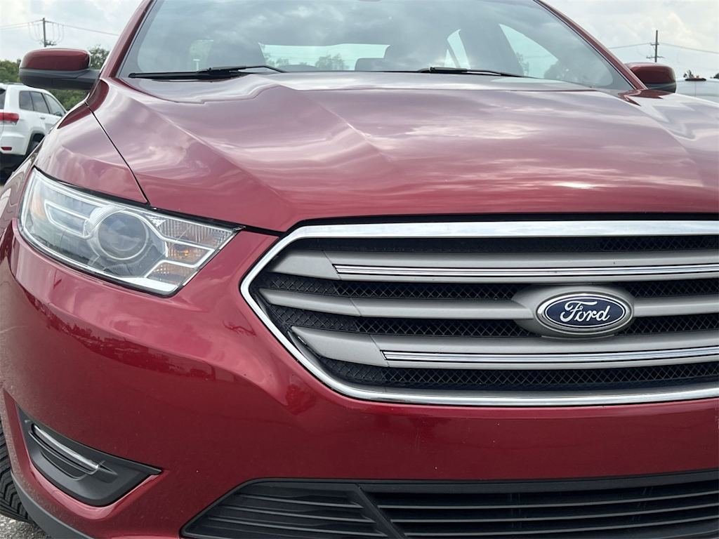 Thumbnail: 2017 Ford Taurus - 24