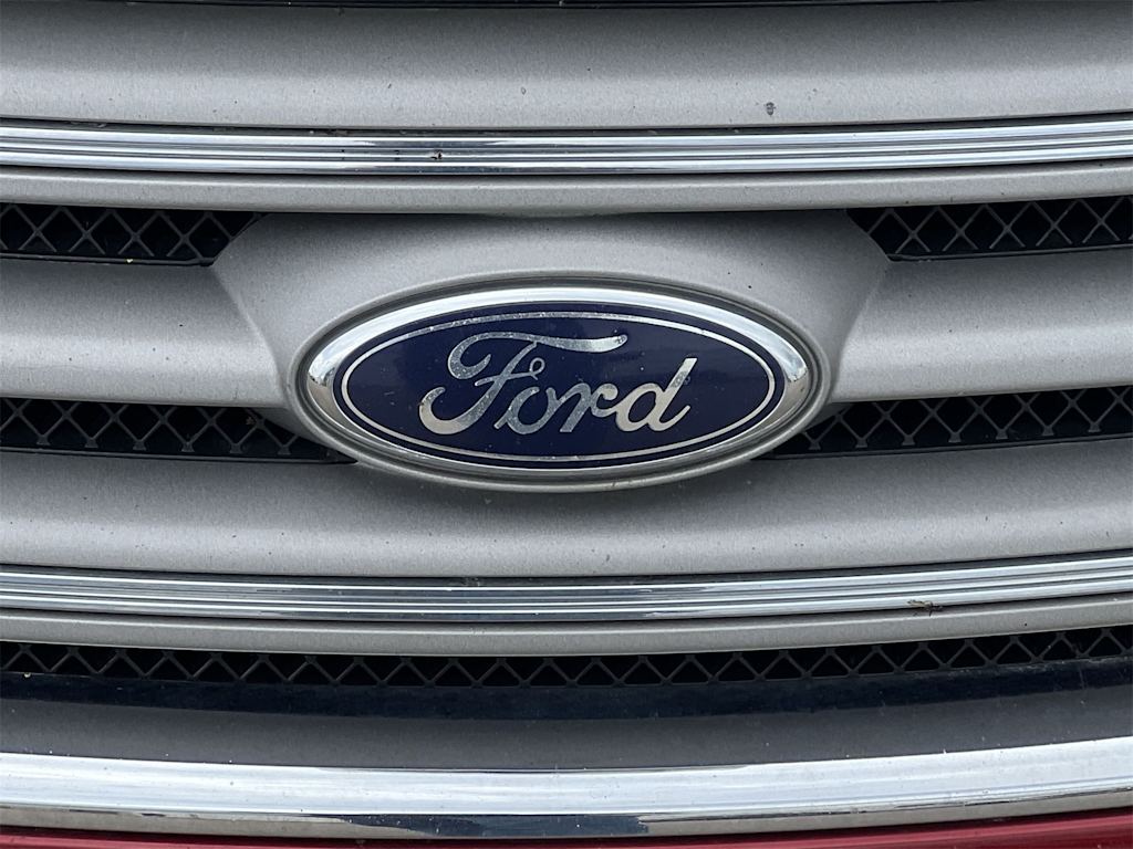Thumbnail: 2017 Ford Taurus - 6