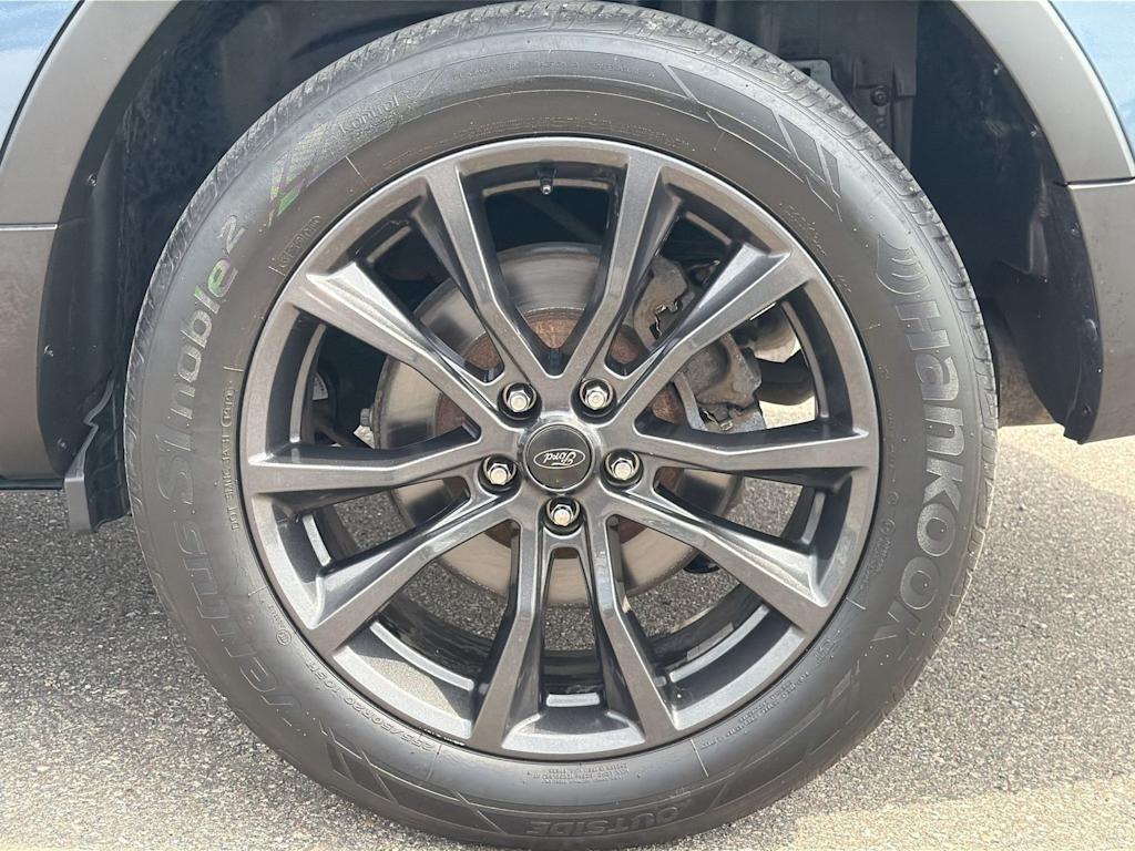 Thumbnail: 2018 Ford Explorer - 8