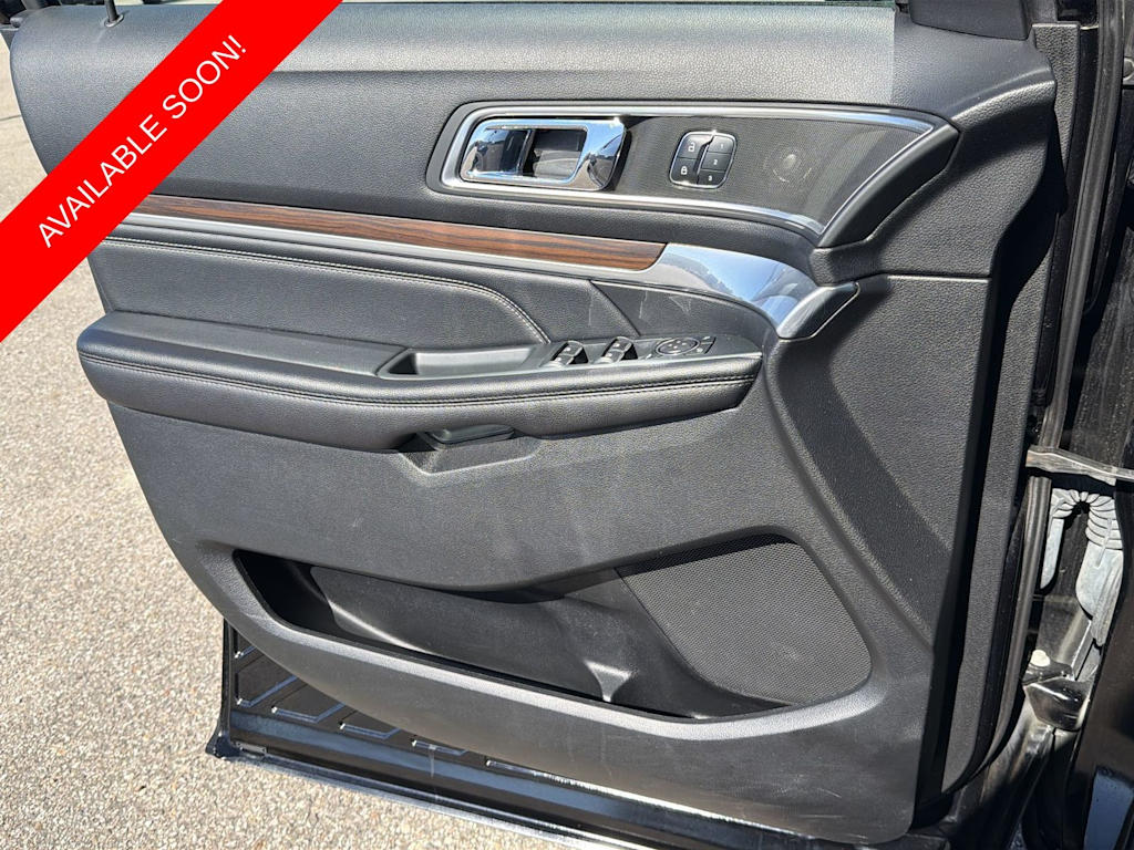Thumbnail: 2017 Ford Explorer - 34