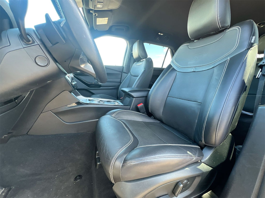 Thumbnail: 2022 Ford Explorer - 10