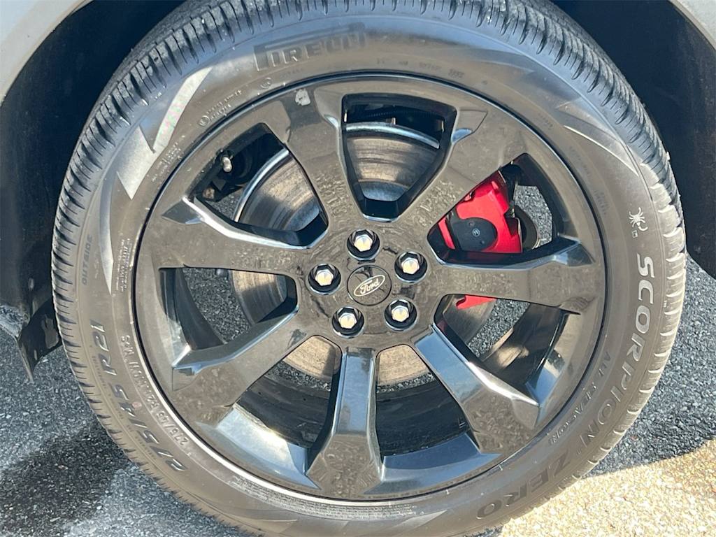 Thumbnail: 2022 Ford Explorer - 8