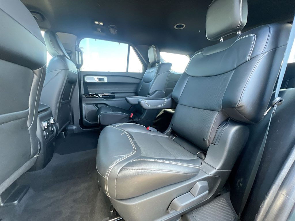 Thumbnail: 2022 Ford Explorer - 25