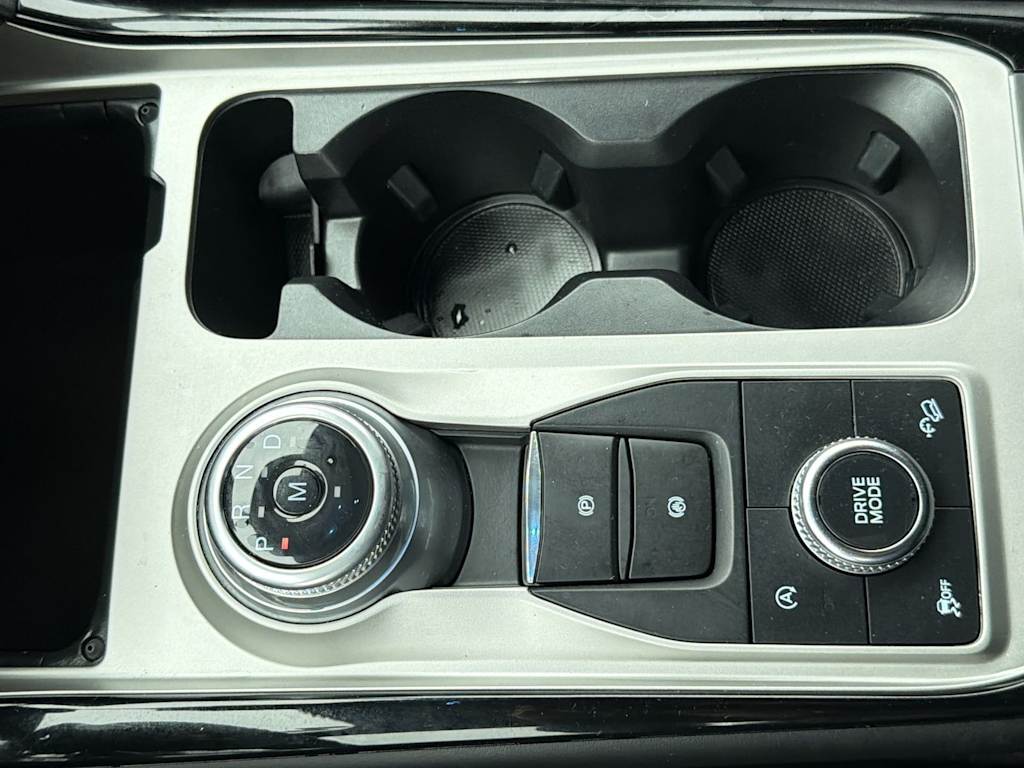 Thumbnail: 2023 Ford Explorer - 32