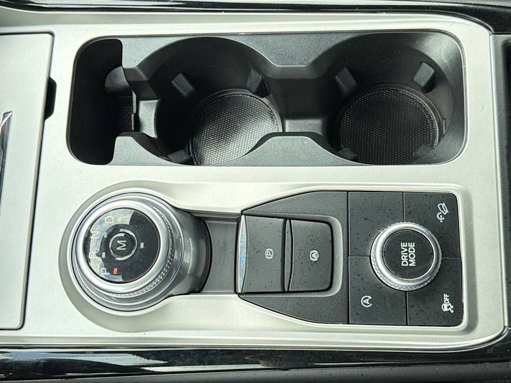 Thumbnail: 2023 Ford Explorer - 32