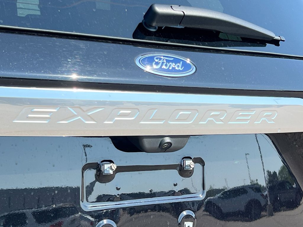 Thumbnail: 2023 Ford Explorer - 21