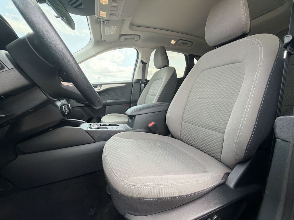 Thumbnail: 2021 Ford Escape - 11