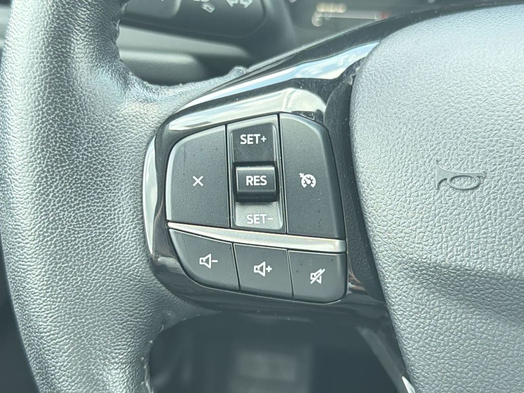 Thumbnail: 2021 Ford Escape - 28