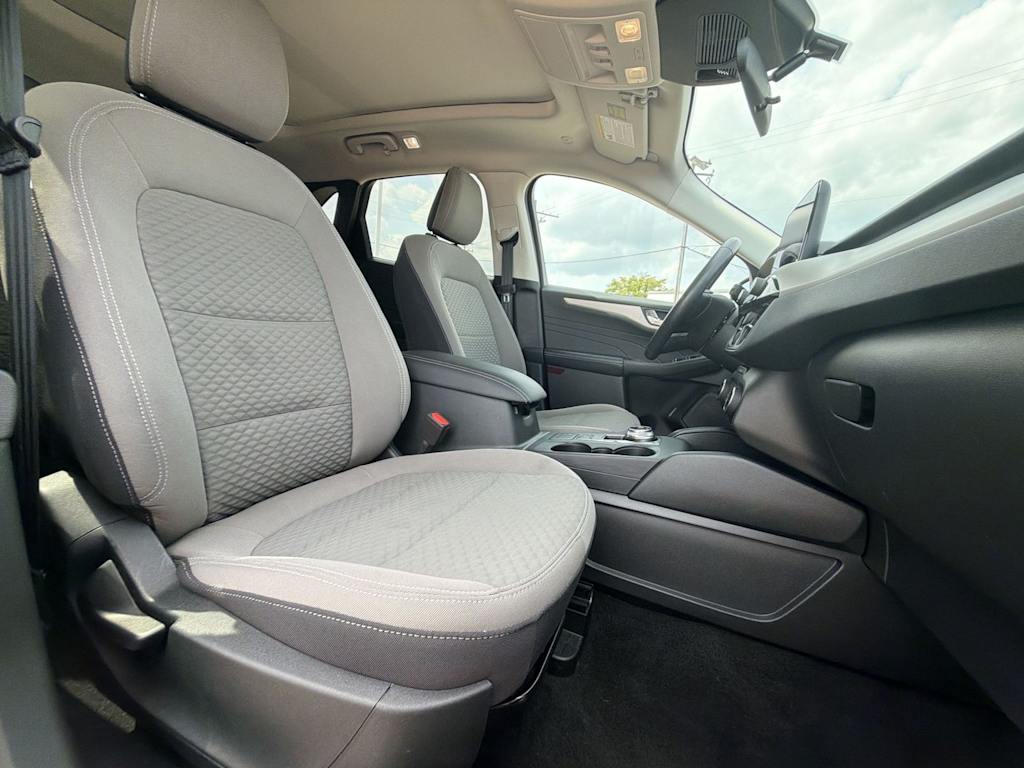 Thumbnail: 2021 Ford Escape - 27