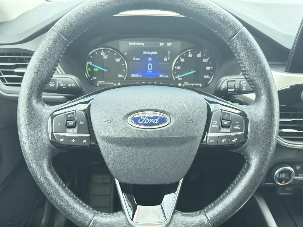Thumbnail: 2021 Ford Escape - 9