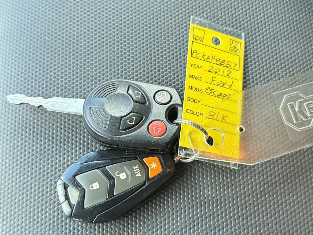 Thumbnail: 2012 Ford Escape - 16
