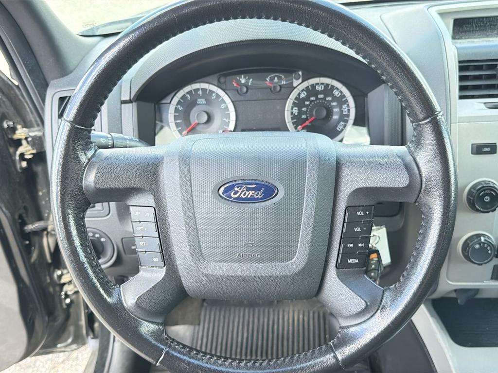 Thumbnail: 2012 Ford Escape - 9